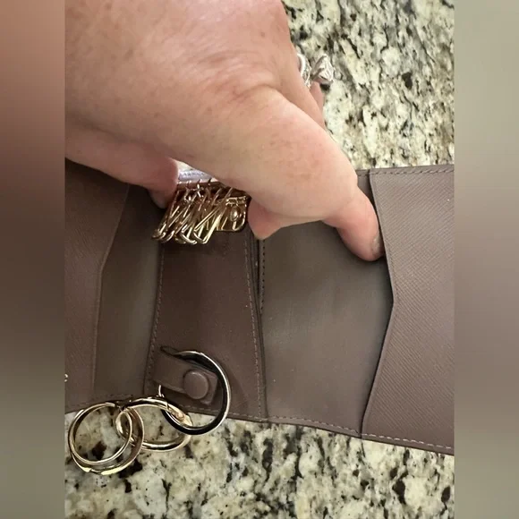 Kate Spade key fob holder wallet - Picture 9 of 10